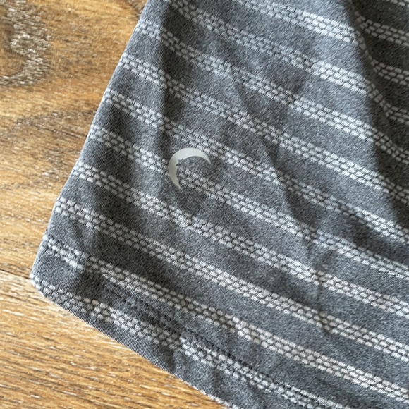 Zyia Nimbus Gray Tank with Mesh Split Back - Picture 5 of 8